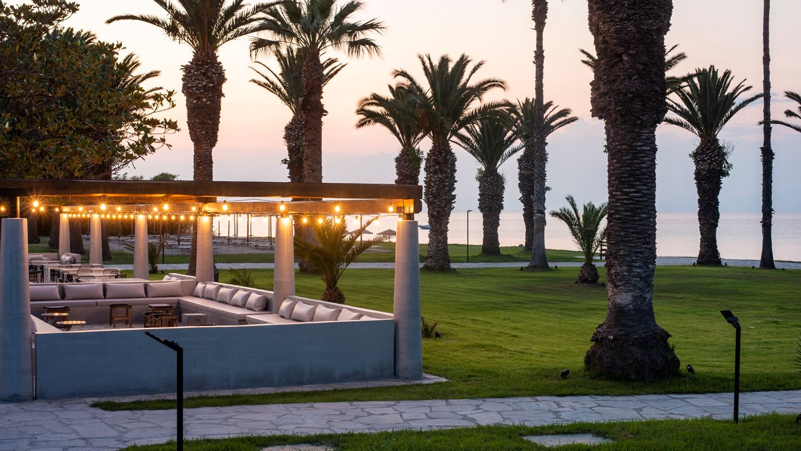 restaurants-magnolia-mediterranean-restaurant