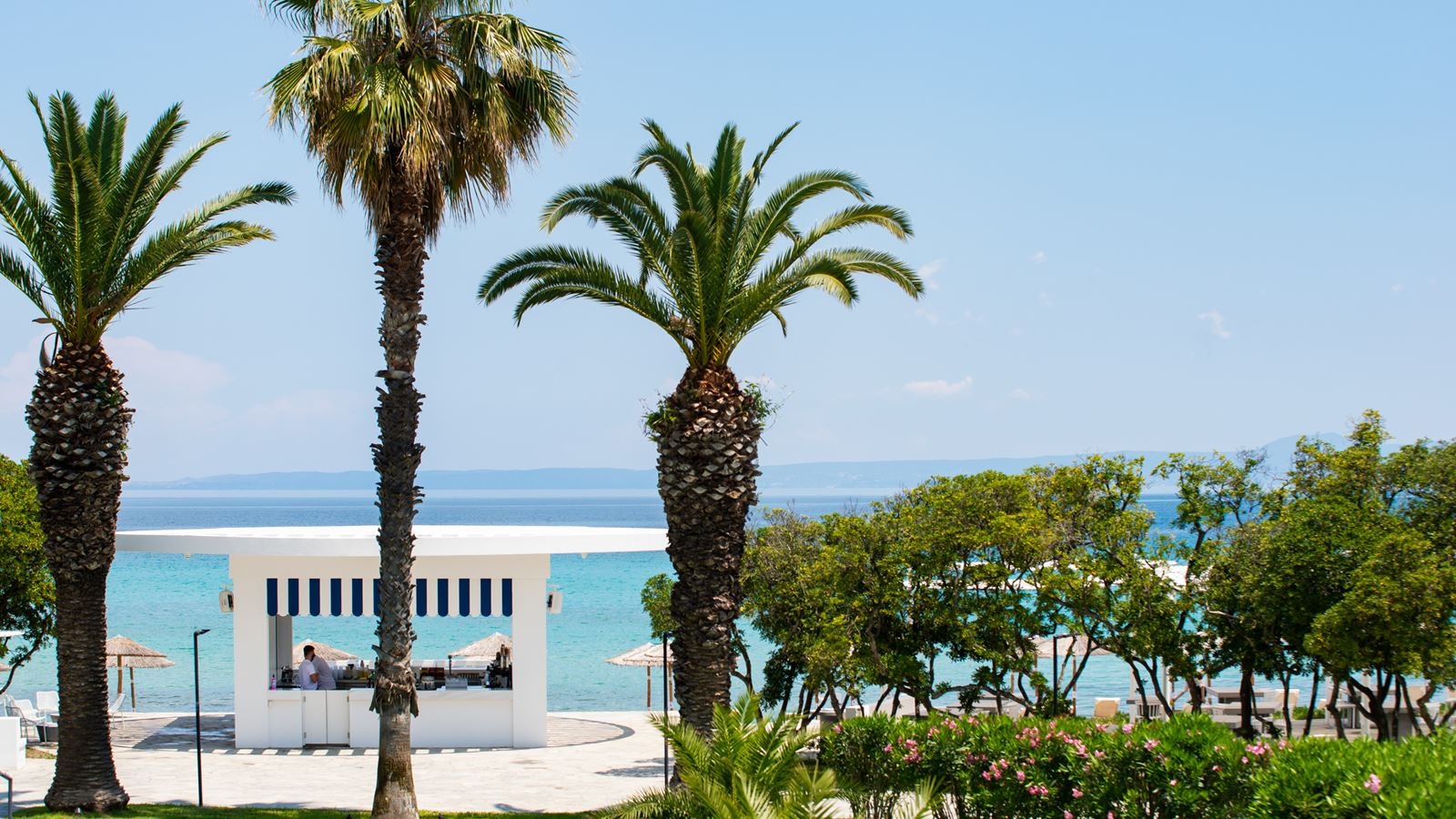 restaurants-ninemia-beach-bar