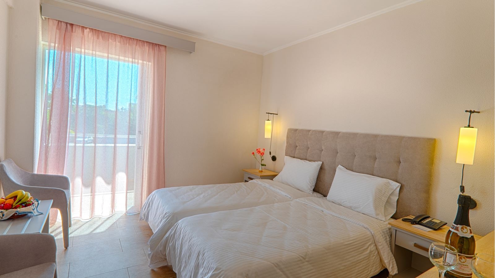 rooms-double-standard