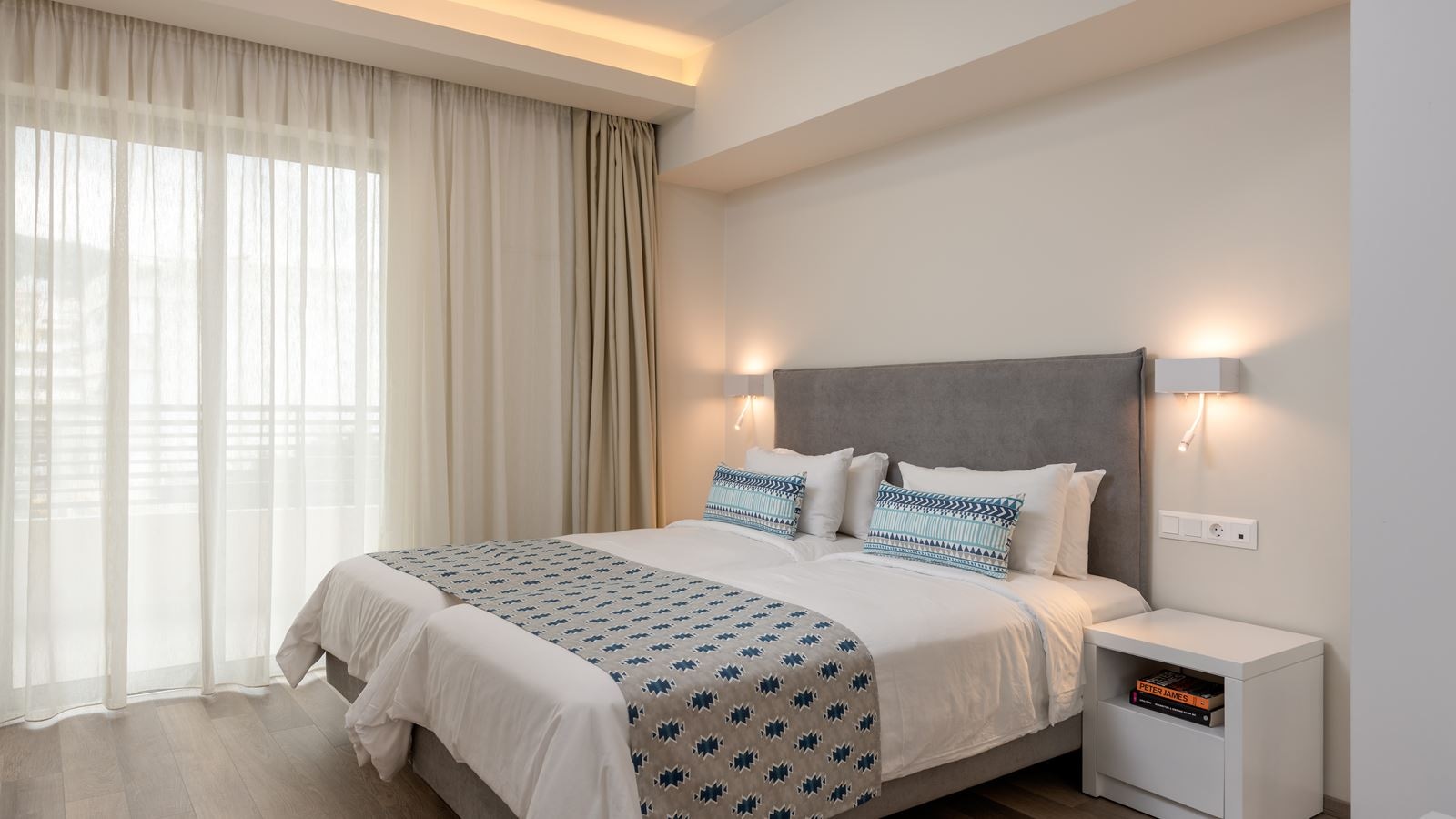 rooms-studio-superior