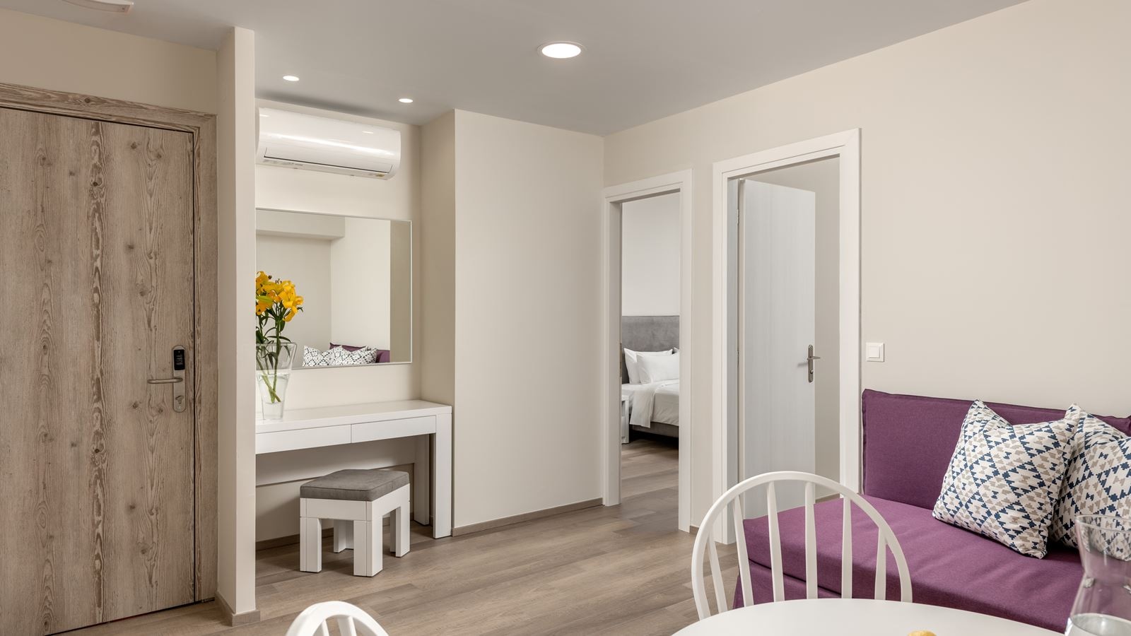 rooms-studio-superior