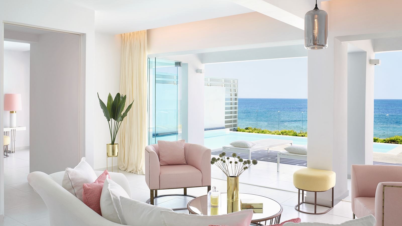 rooms-villa-white-seafront-prive-pool