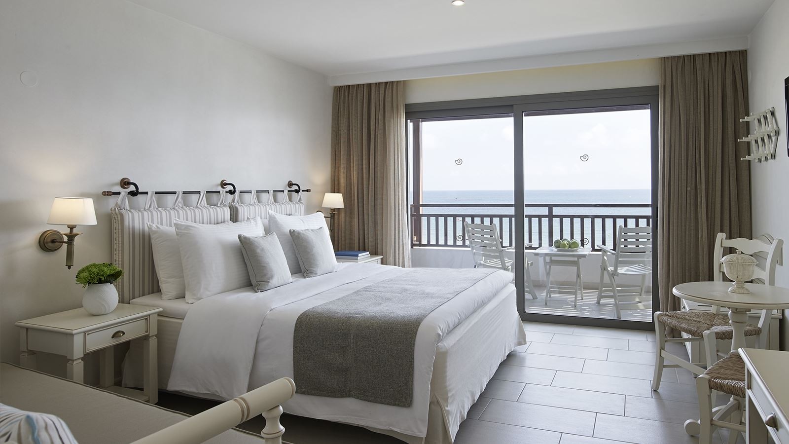 rooms-room--sea-view