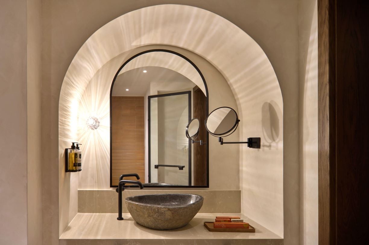 rooms-exclusive-adult-garden-or-mountain-view-room