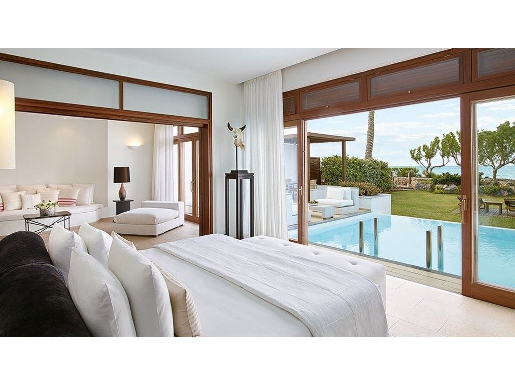 rooms-2-bedroom-villa-waterfront--with-private-pool