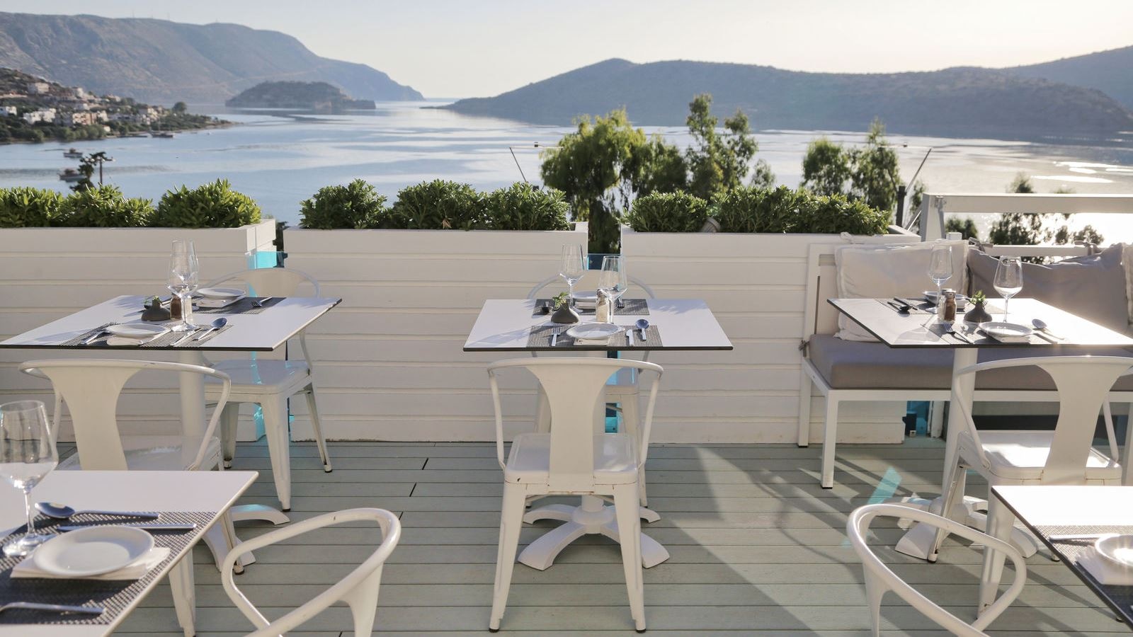 restaurants-island-main-restaurant