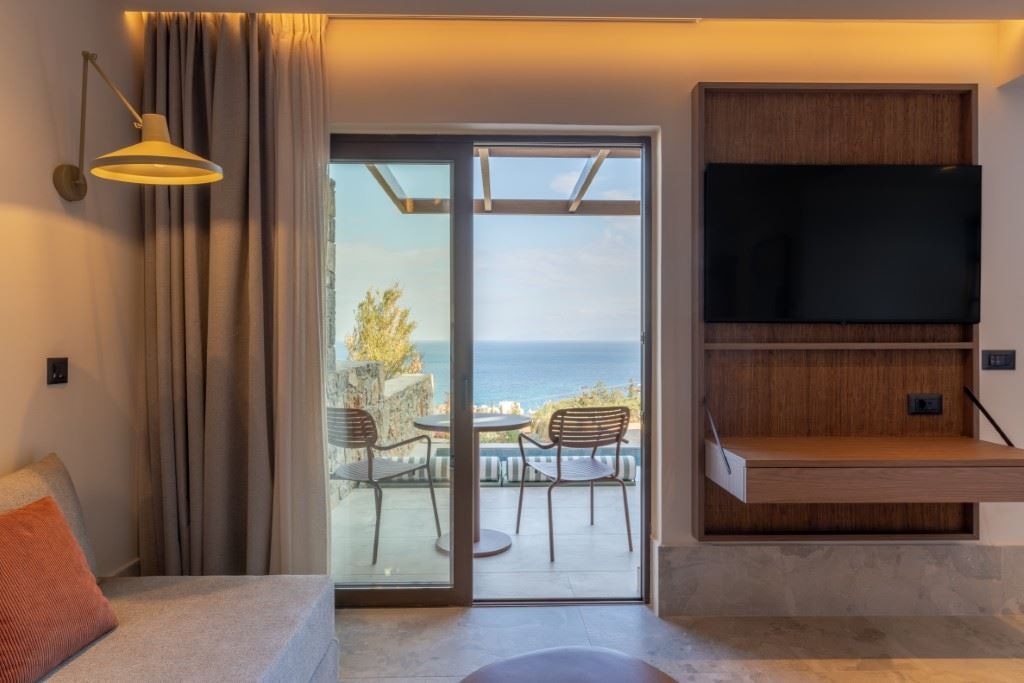 rooms-loft-plunge-pool-sea-view