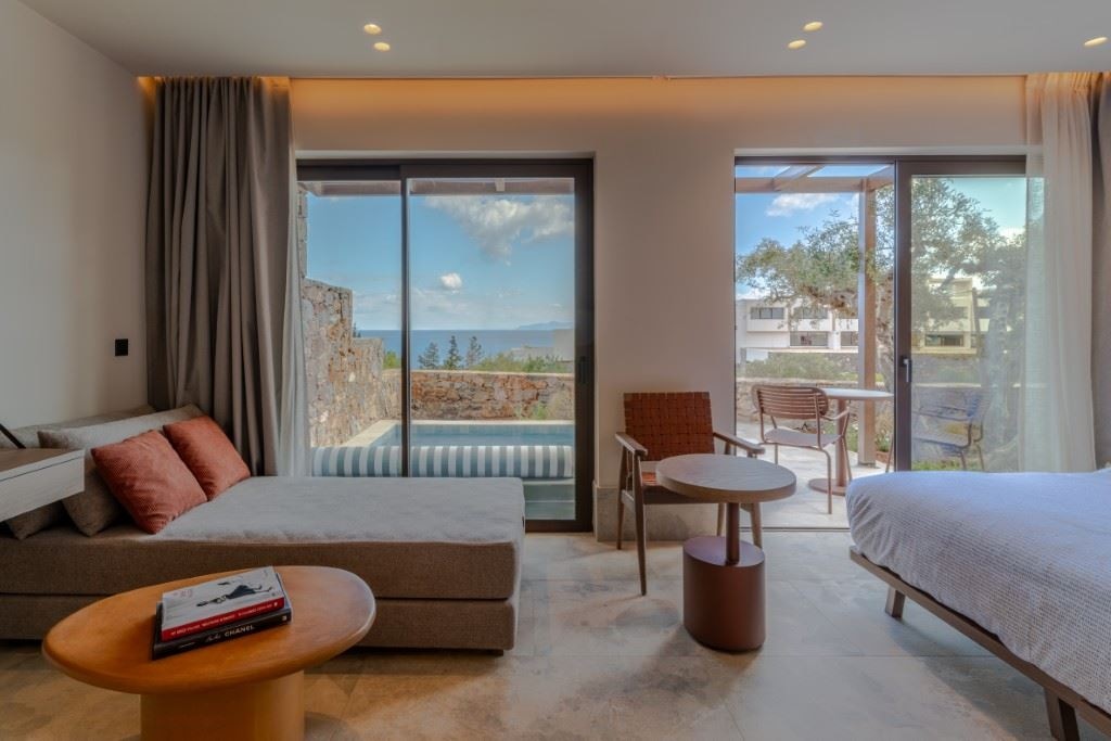 rooms-loft-plunge-pool-sea-view