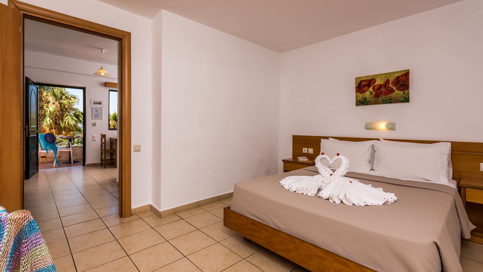 rooms-apartment-one-bedroom-with-garden-or-land-view