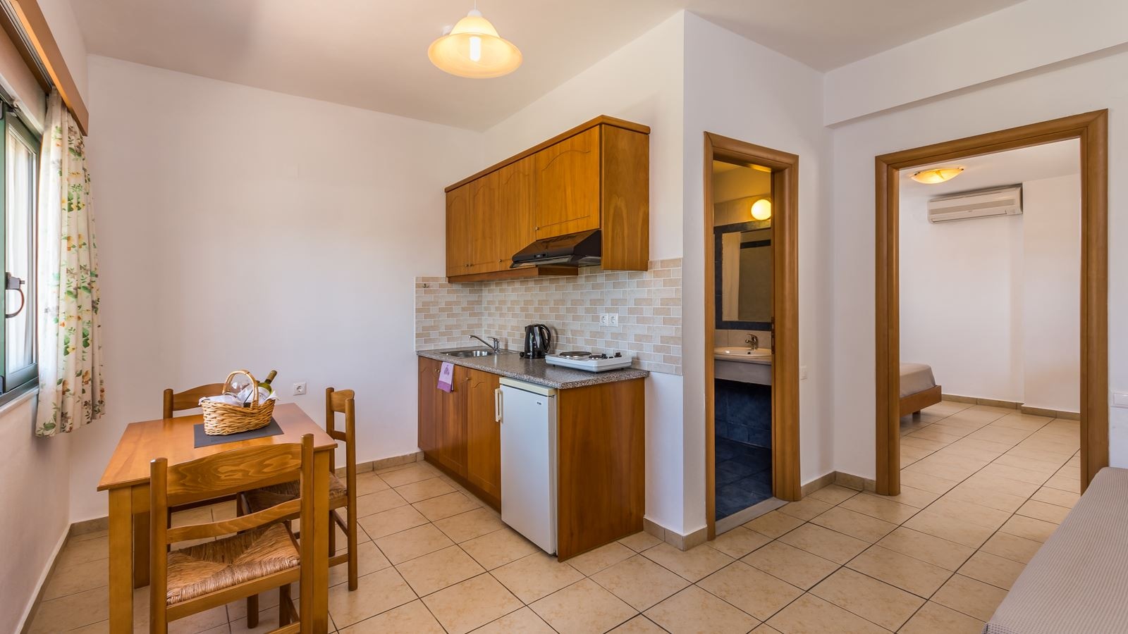 rooms-apartment-one-bedroom-with-garden-or-land-view