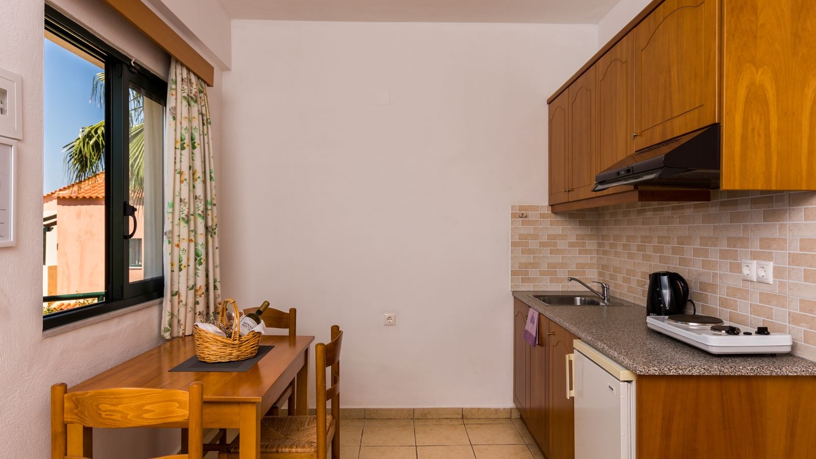 rooms-apartment-one-bedroom-with-garden-or-land-view