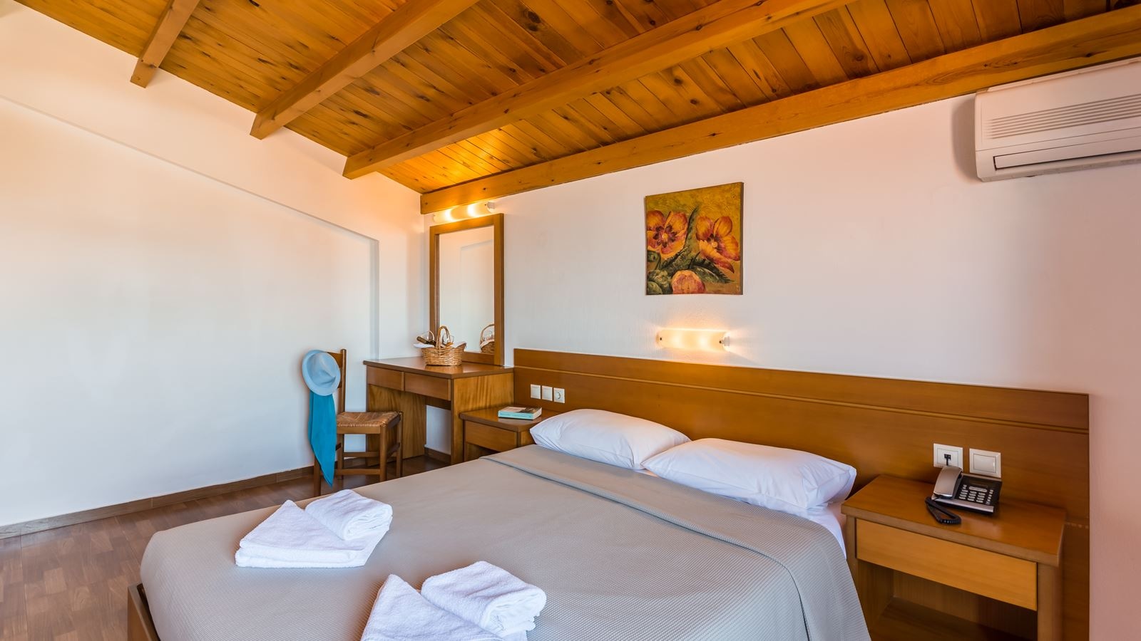 rooms-maisonette-with-garden-or-land-view