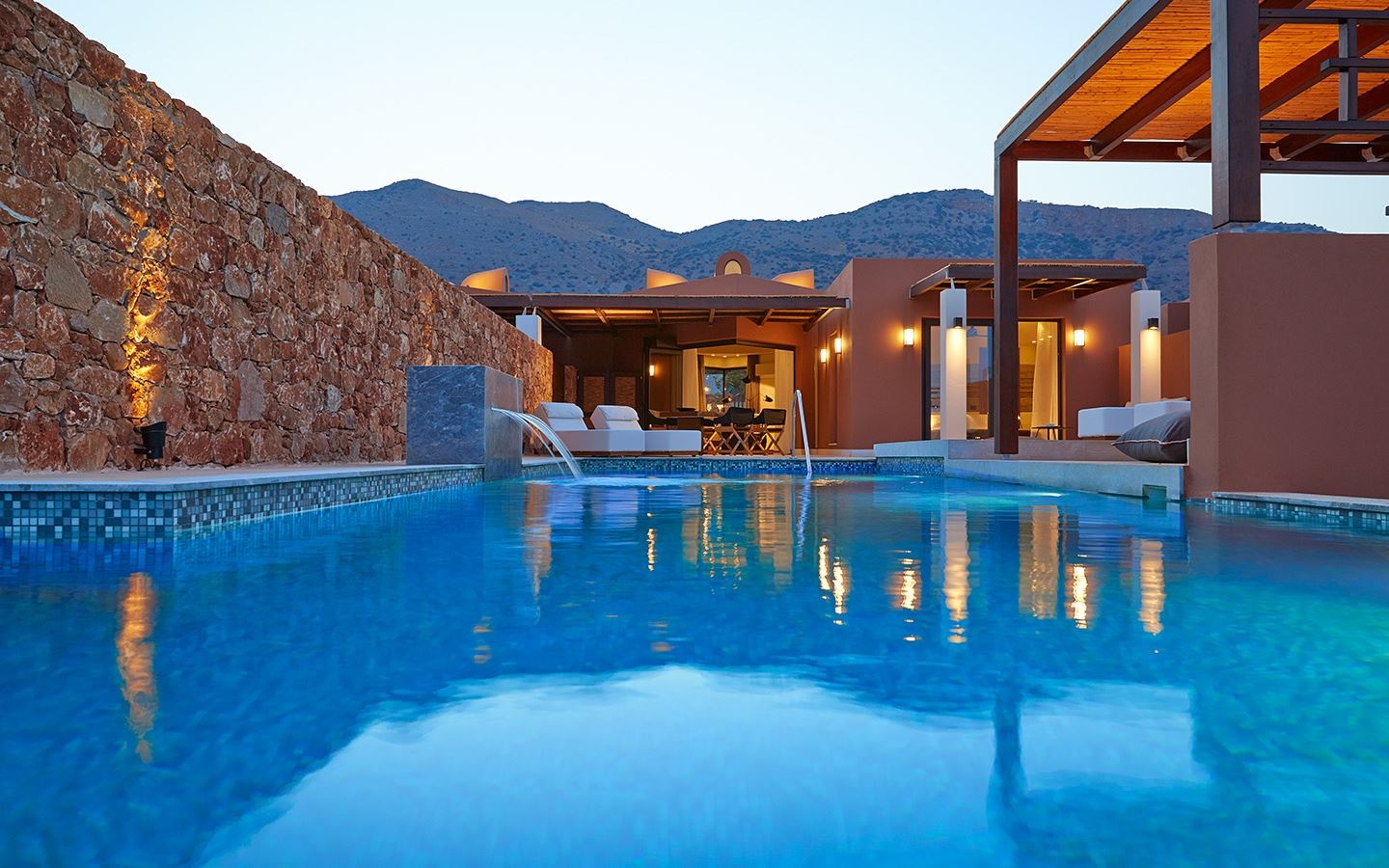 rooms-domes-luxury-residences-two-bedrooms-with-private-pool