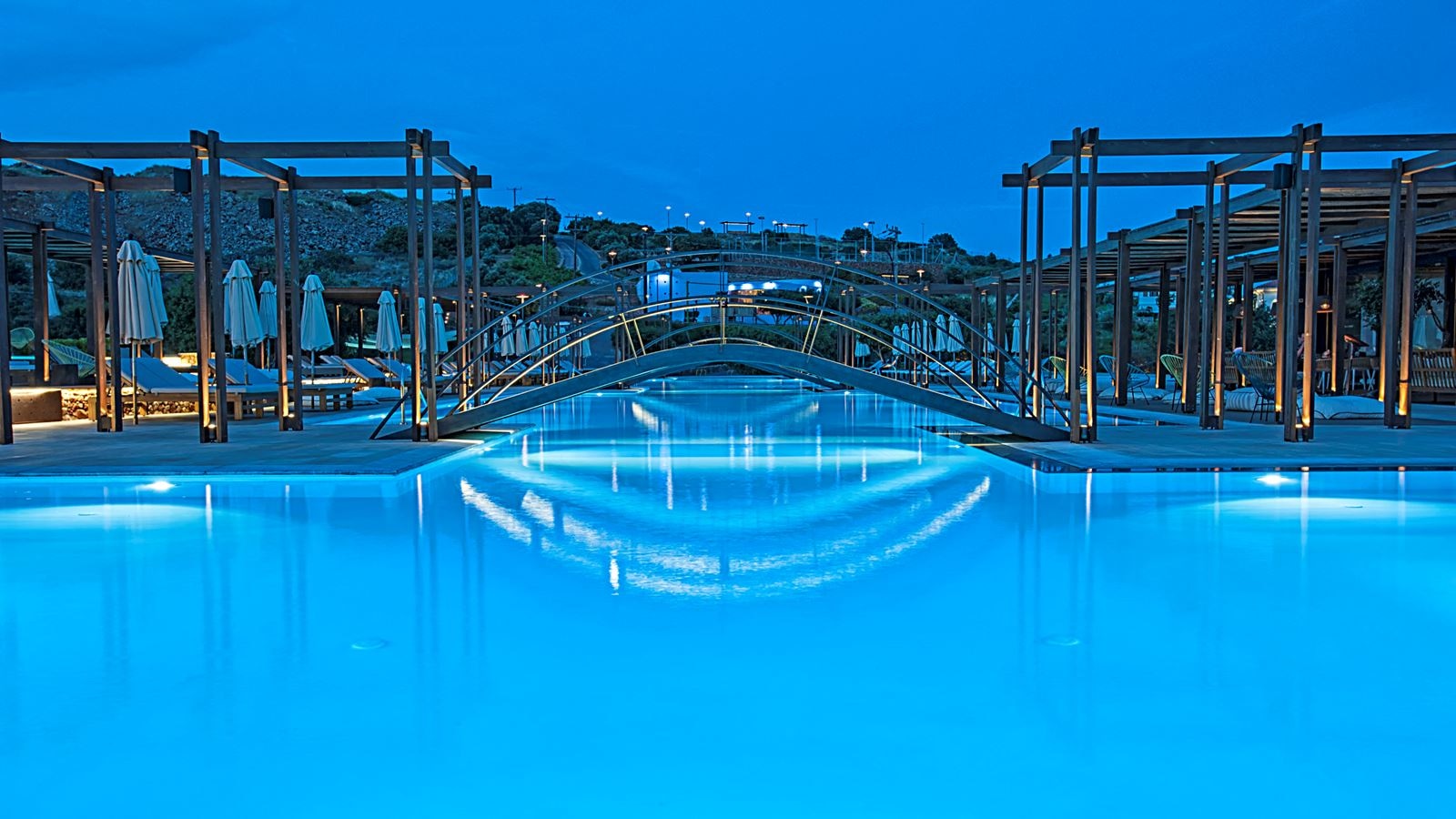 bars-mesoyios-pool-bar