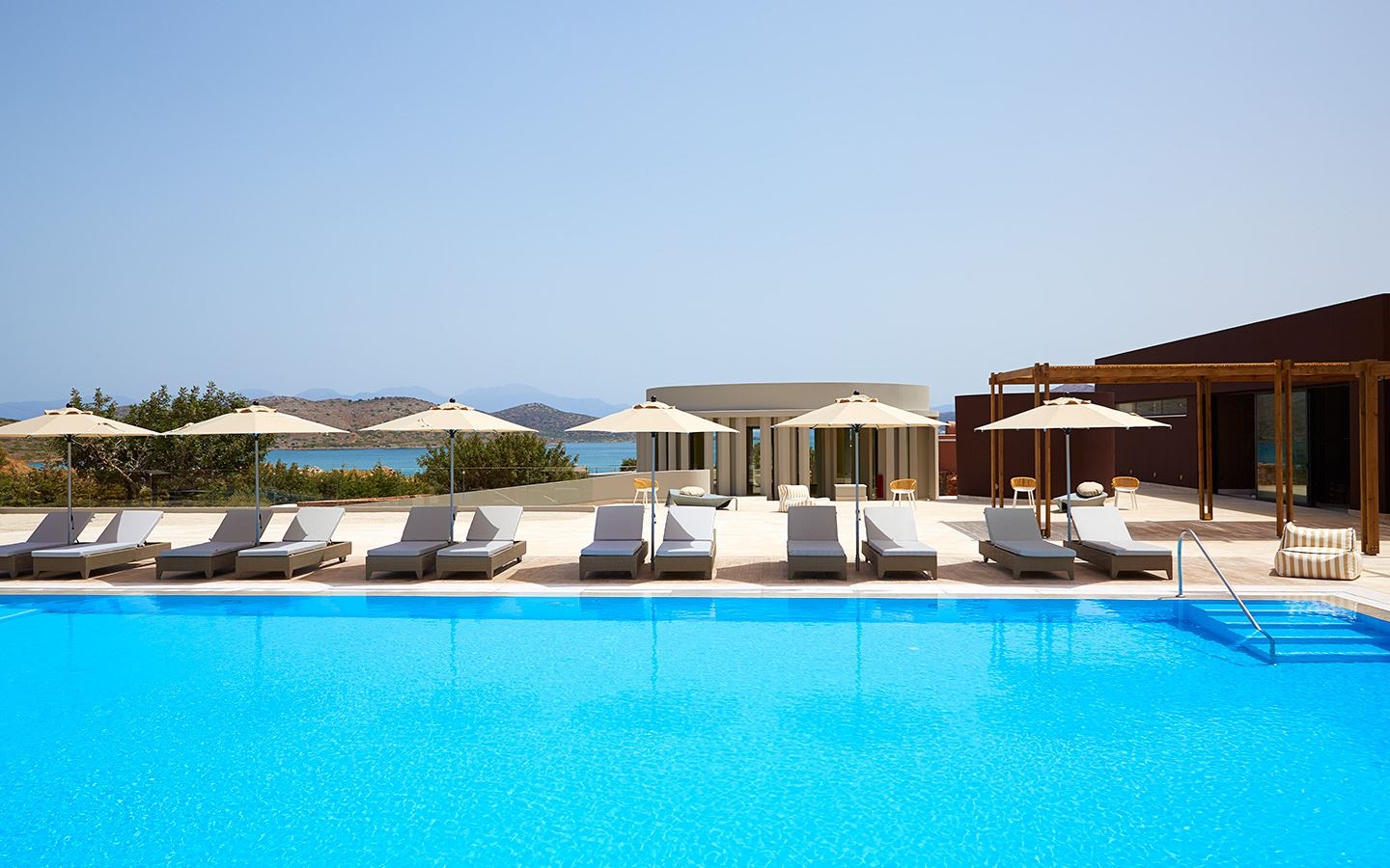 pools-outdoor-childrens-pool