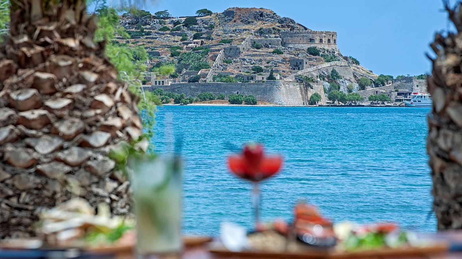 bars-breeze-all-day-beach-lounge