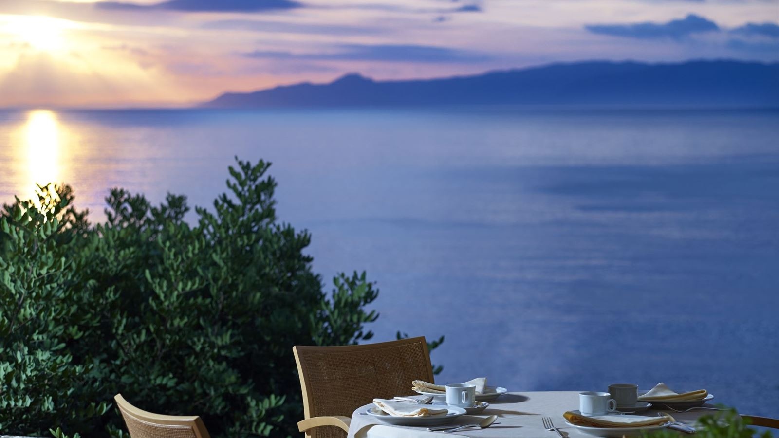 restaurants-deck-restaurant