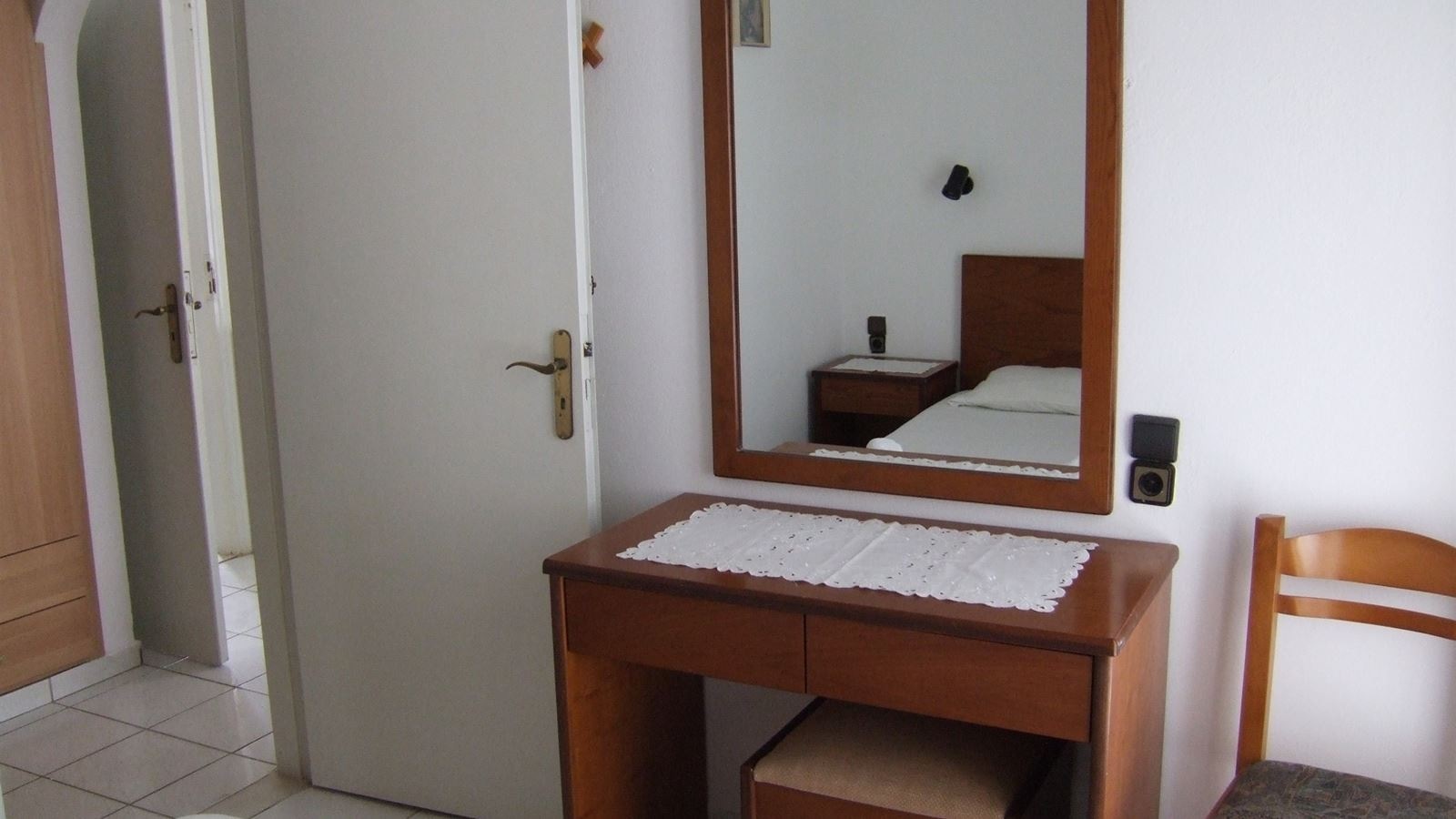 rooms-apartment-1-bedroom-3-pax