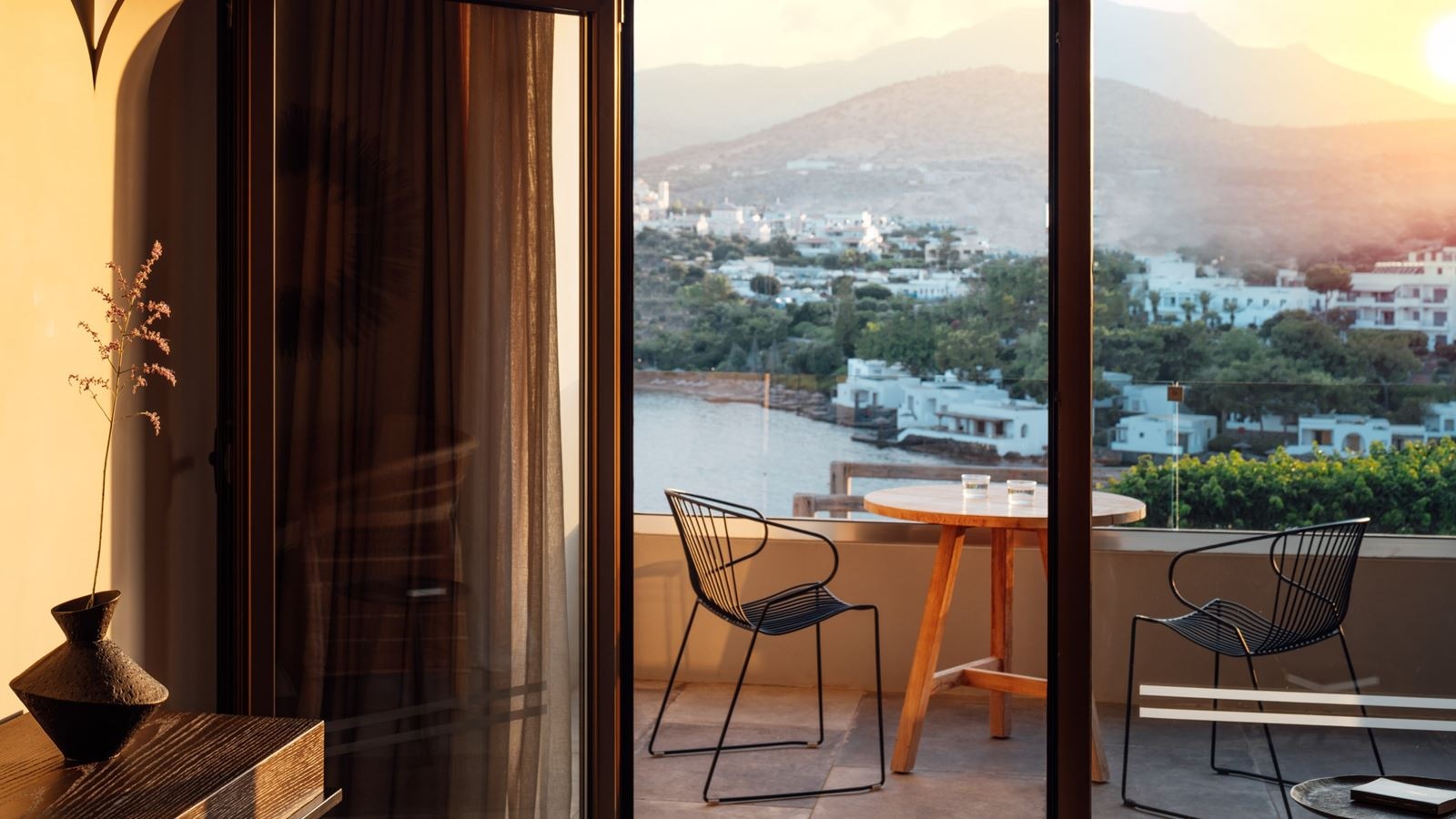 rooms-sunset-sea-view-room