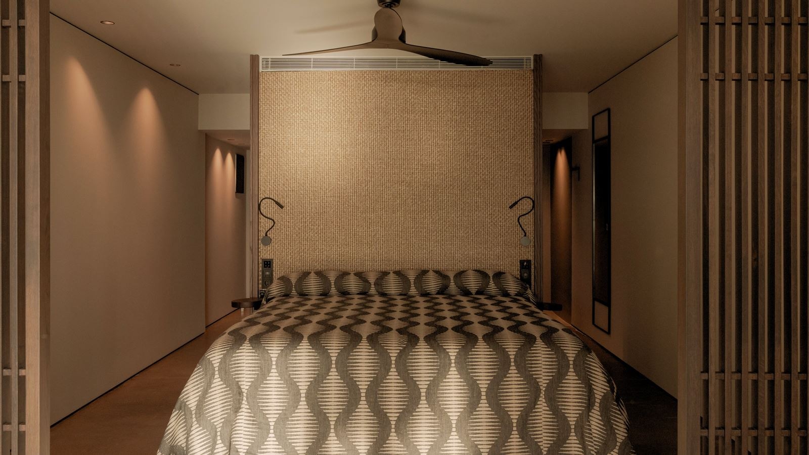 rooms-f-zeen-junior-suite-sea-view-with-garden