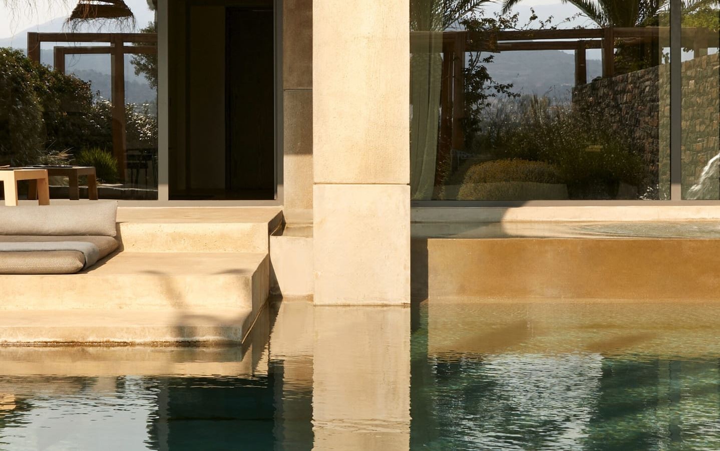 rooms-waterfall-suite-private-pool