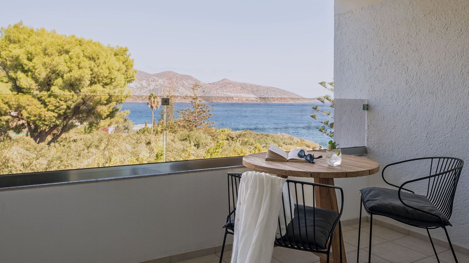 rooms-zen-sea-view-room