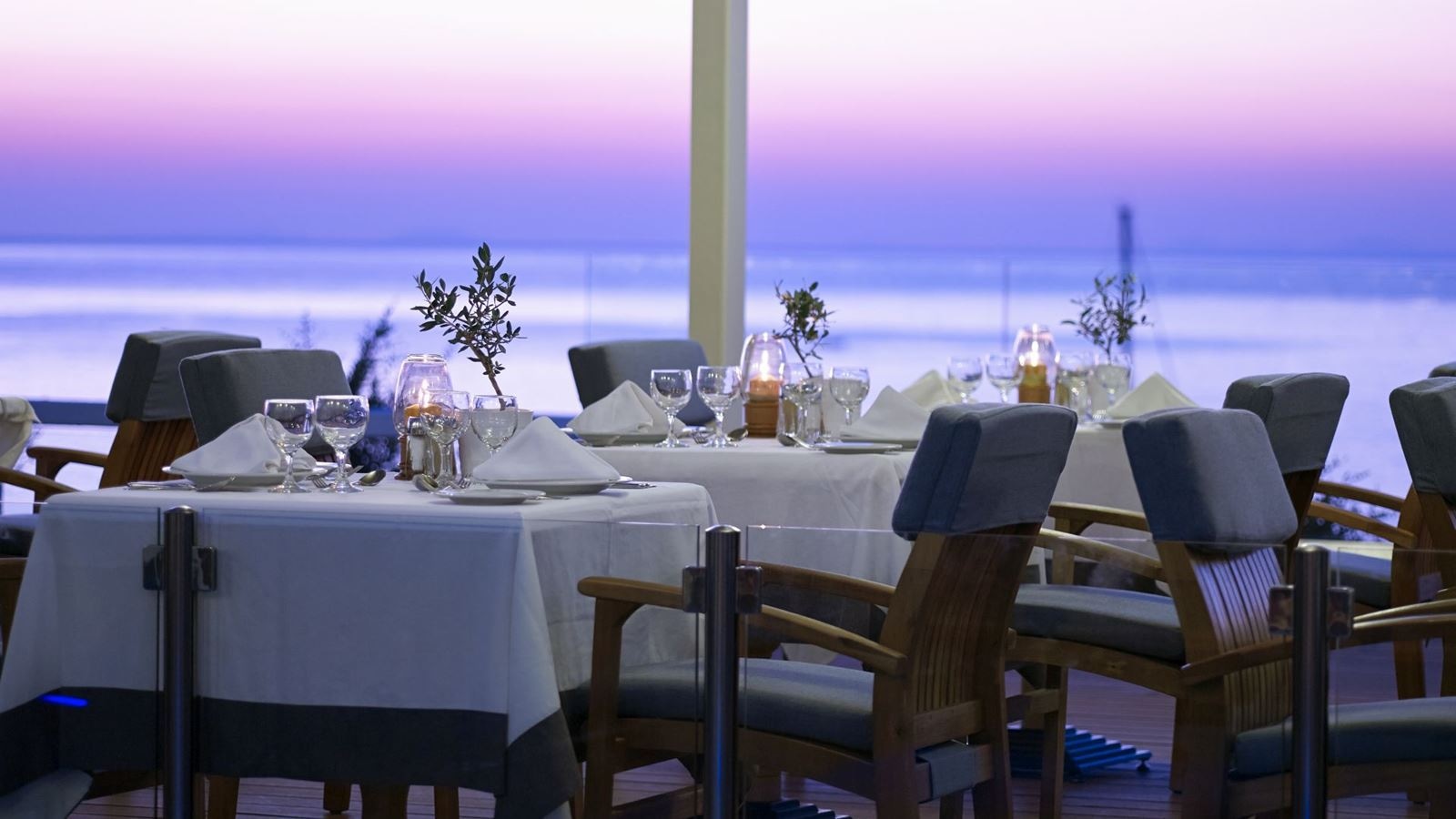 restaurants-cosmos-restaurant