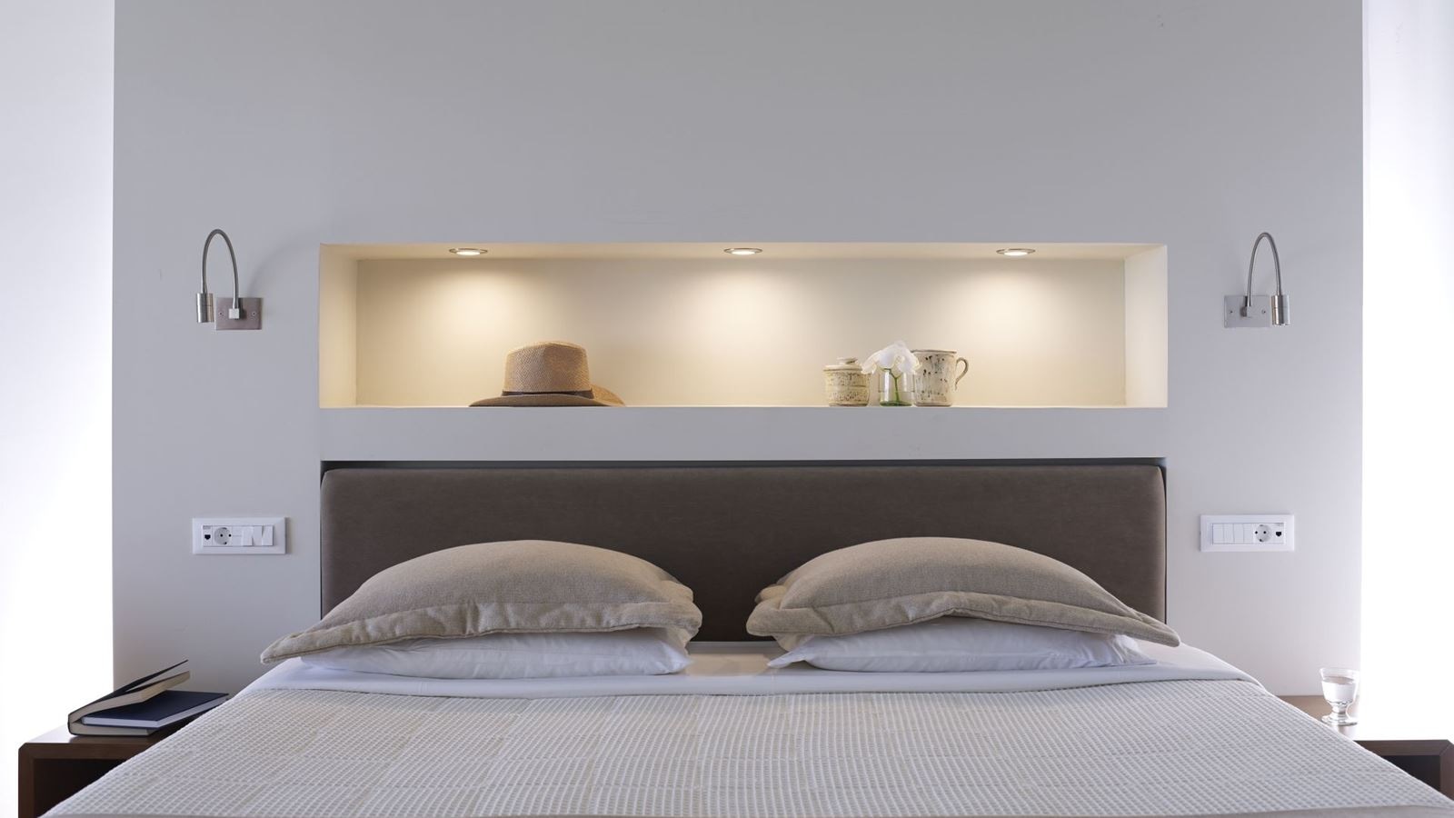 rooms-superior-room-sea-view--individual-pool