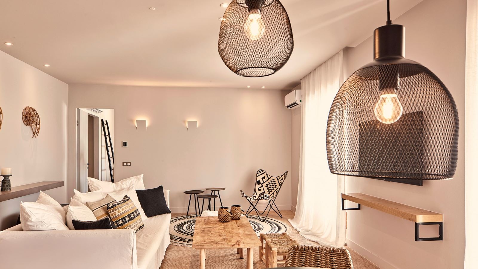 rooms-3-bedroom-waterfront-villa-private-pool