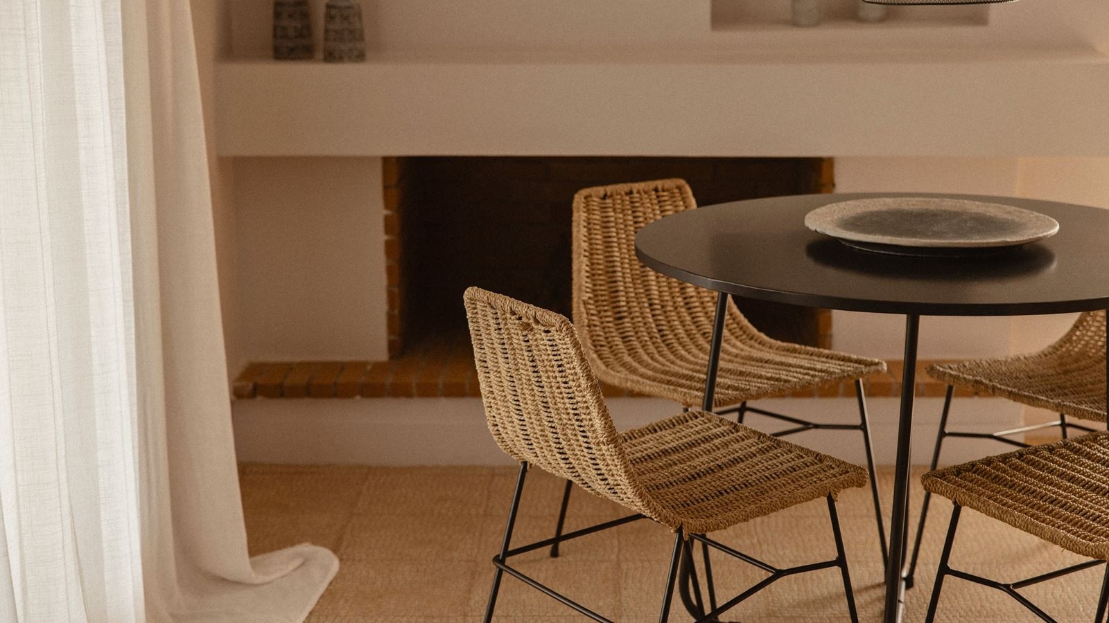 rooms-3-bedroom-waterfront-villa-private-pool