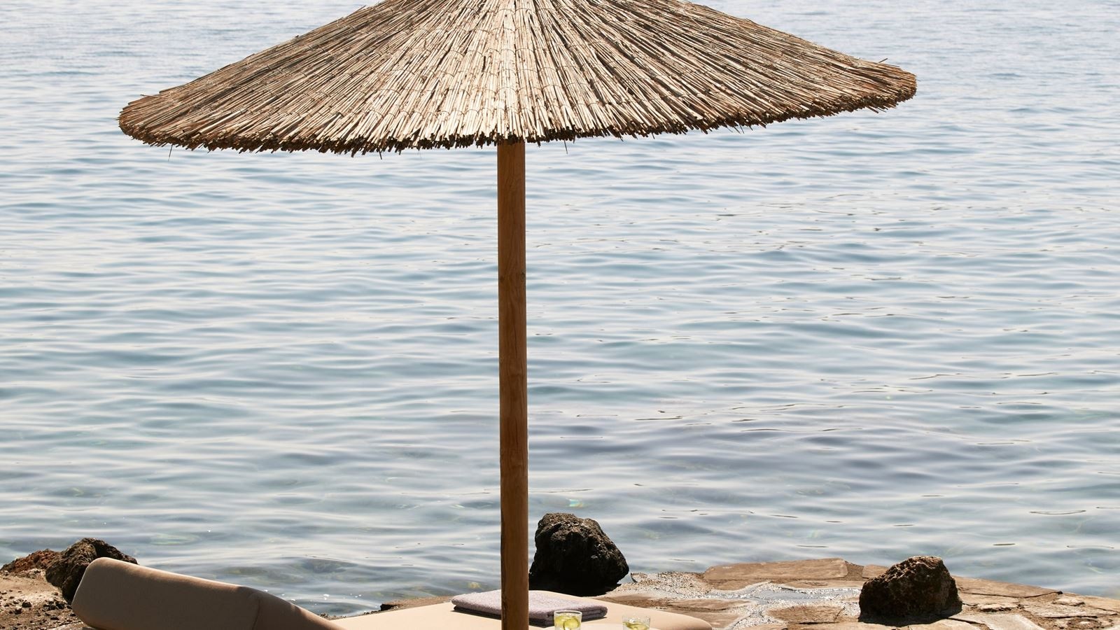 rooms-annex-waterfront-bungalow-kitchenette