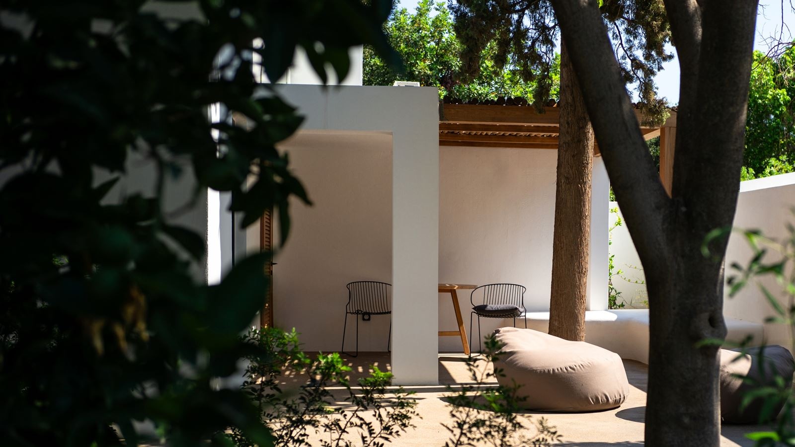 rooms-nature-superior-bungalow-private-garden