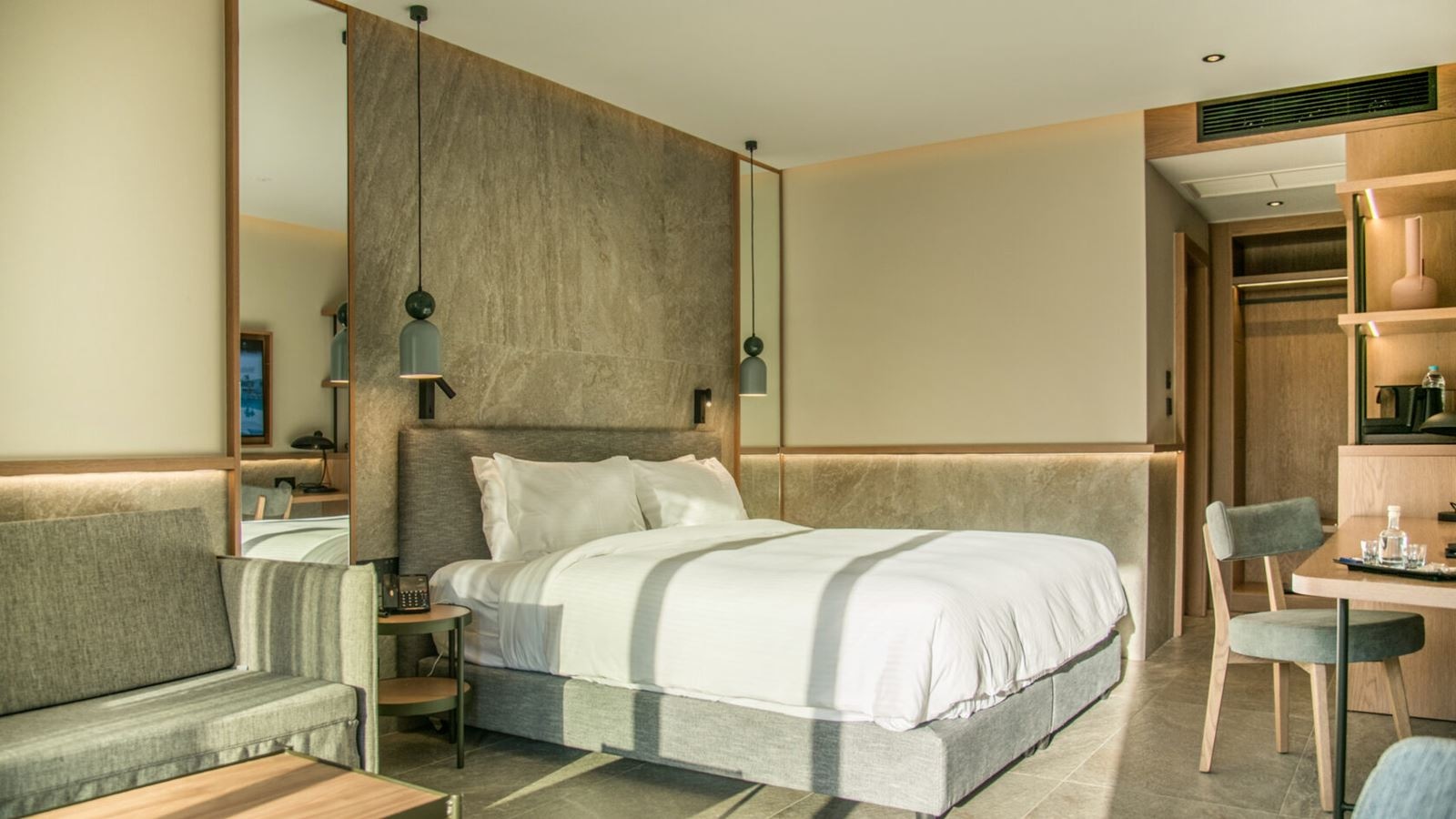 rooms-petite-suite-garden-view