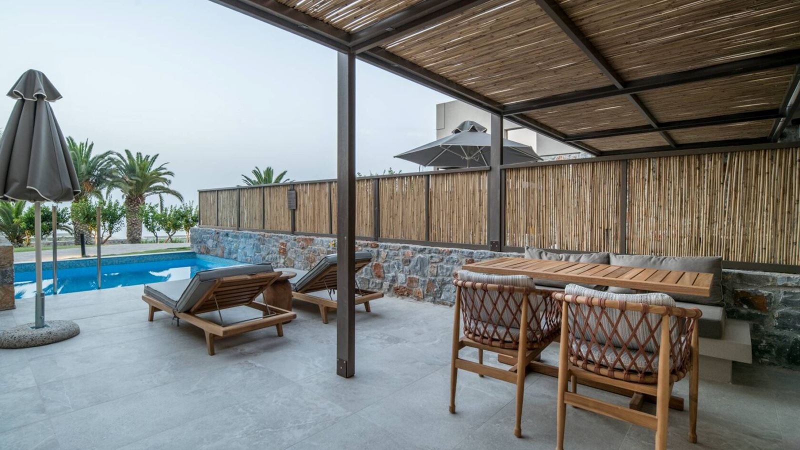 rooms-petite-suite-sea-view--private-pool