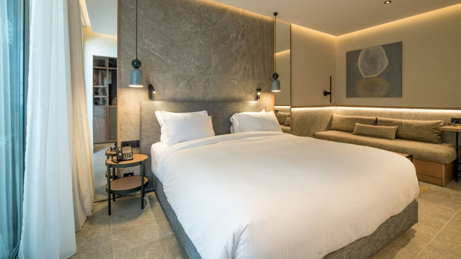 rooms-serenity-suite-sea-view