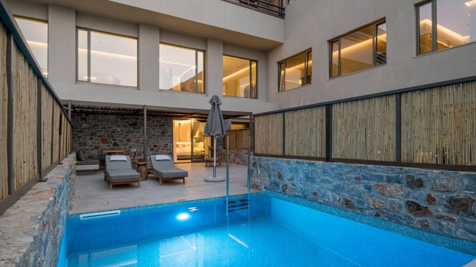 rooms-garden-oasis-suite-gardenview-privatepool