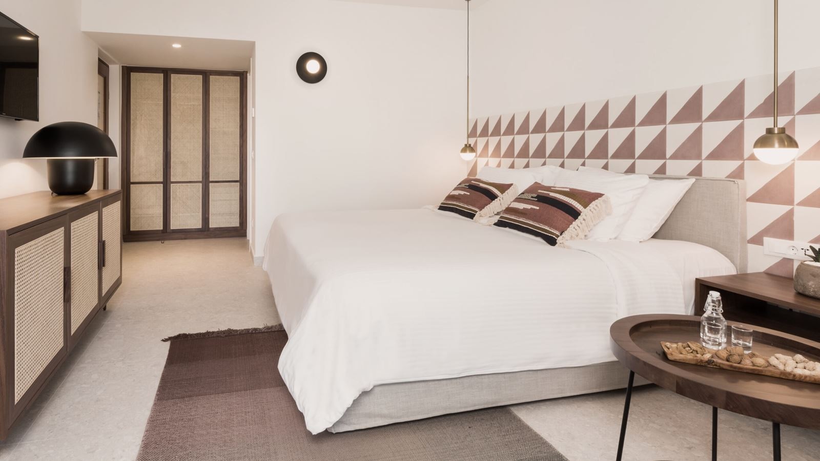 rooms-bungalow-swimup