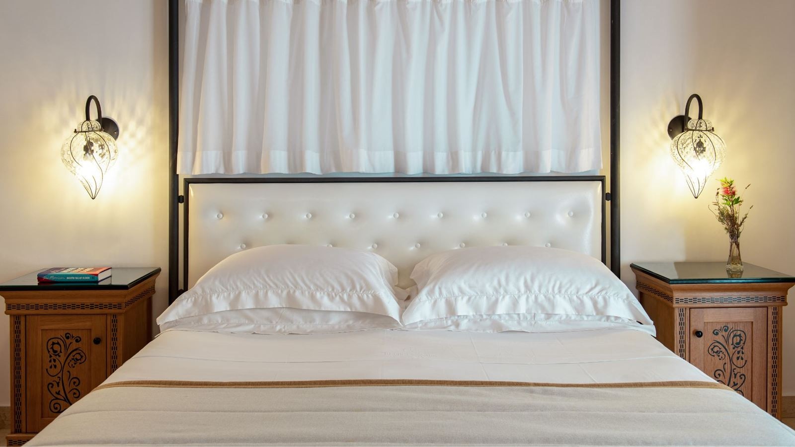 rooms-bungalow-sharing-pool