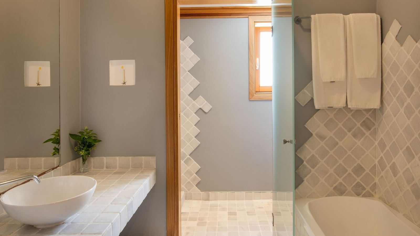 rooms-bungalow-family-garden-view-with-jacuzzi