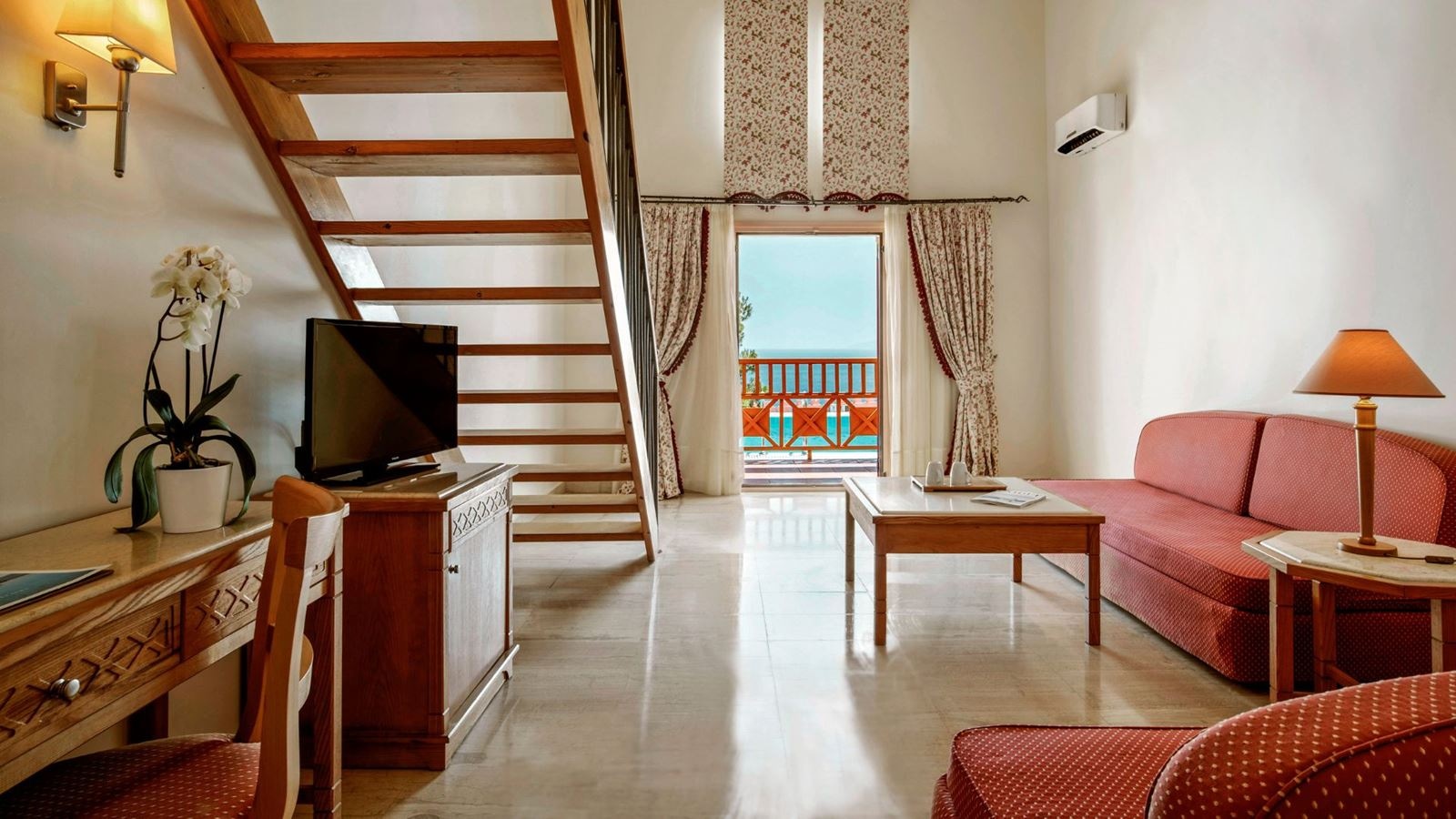 rooms-superior-maisonette-sharing-pool