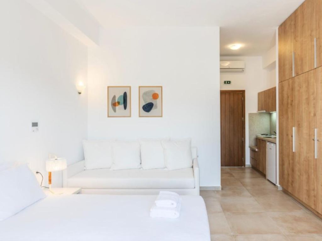 rooms-chill-out-room-for-3