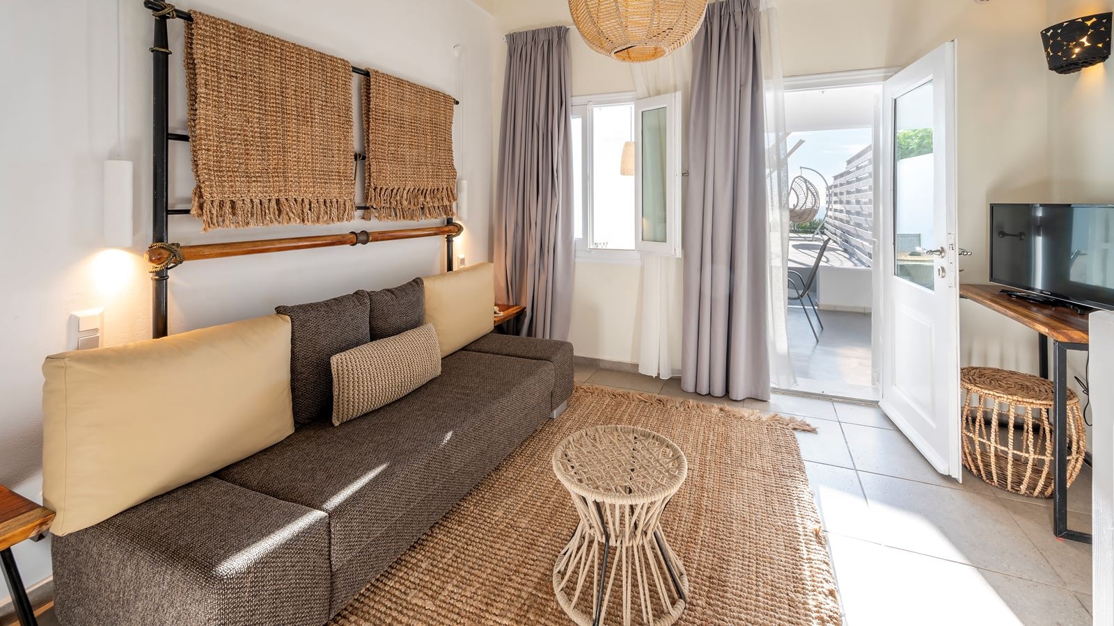 rooms-maisonette-with-terrace--sea-view