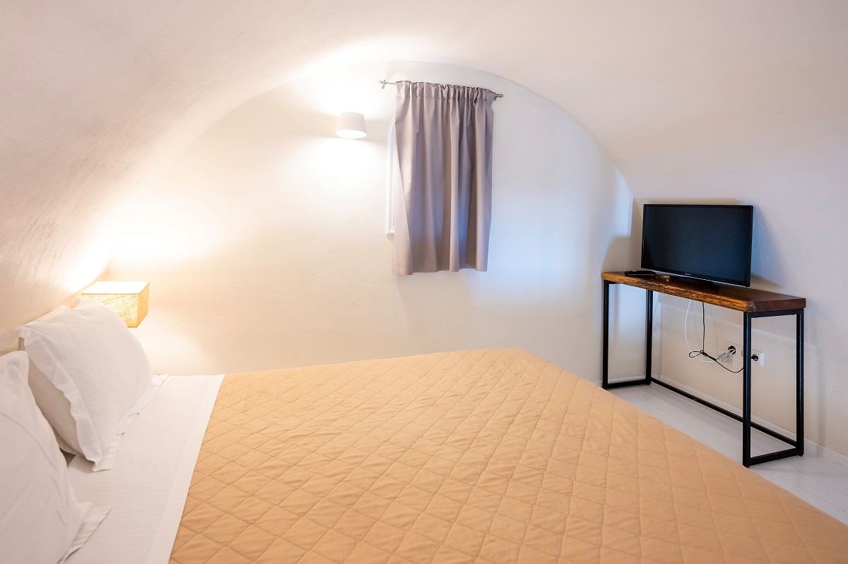 rooms-maisonette-with-private-pool--sea-view