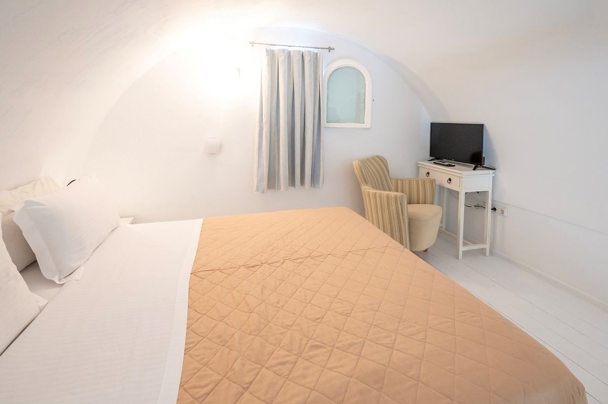 rooms-villa-with-private-pool