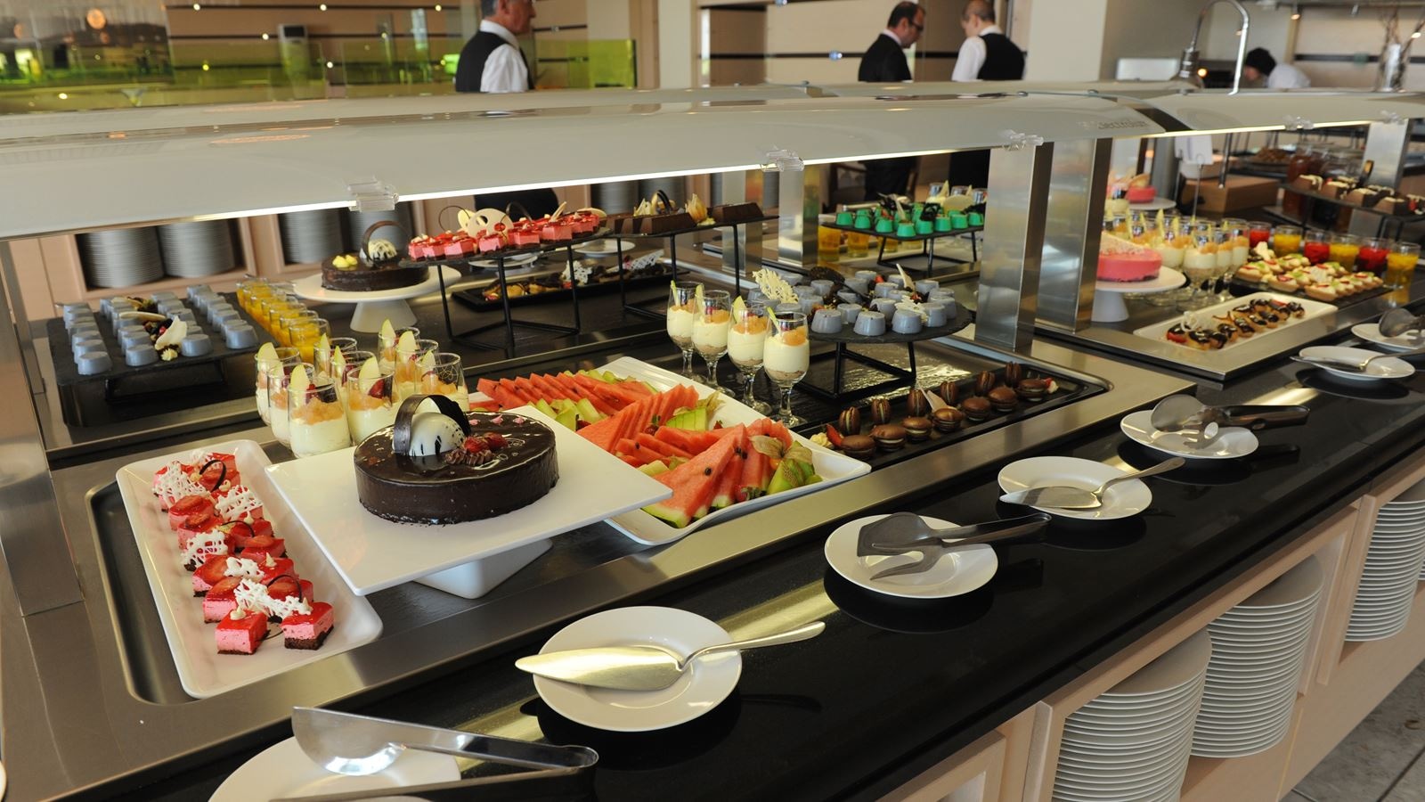 restaurants-restaurant