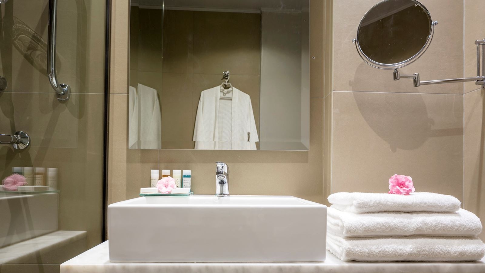 rooms-bungalow-superior-room-sea-view