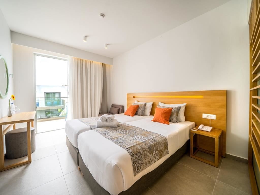 rooms-double-standard-garden-view