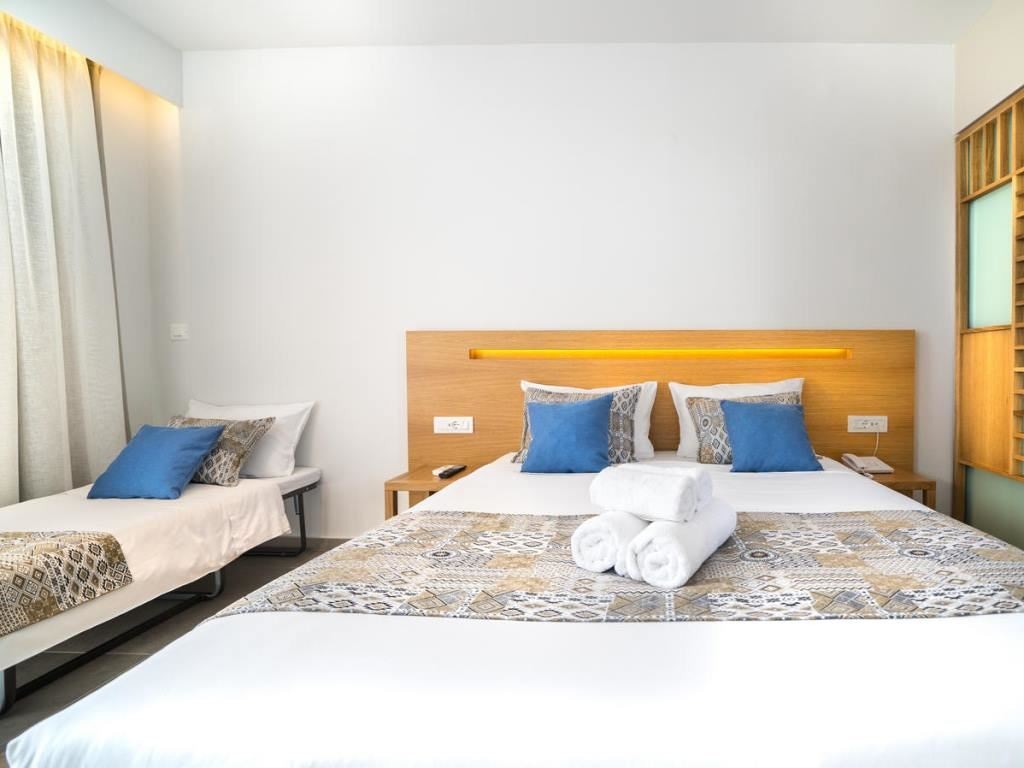 rooms-double-superior-side-sea-view