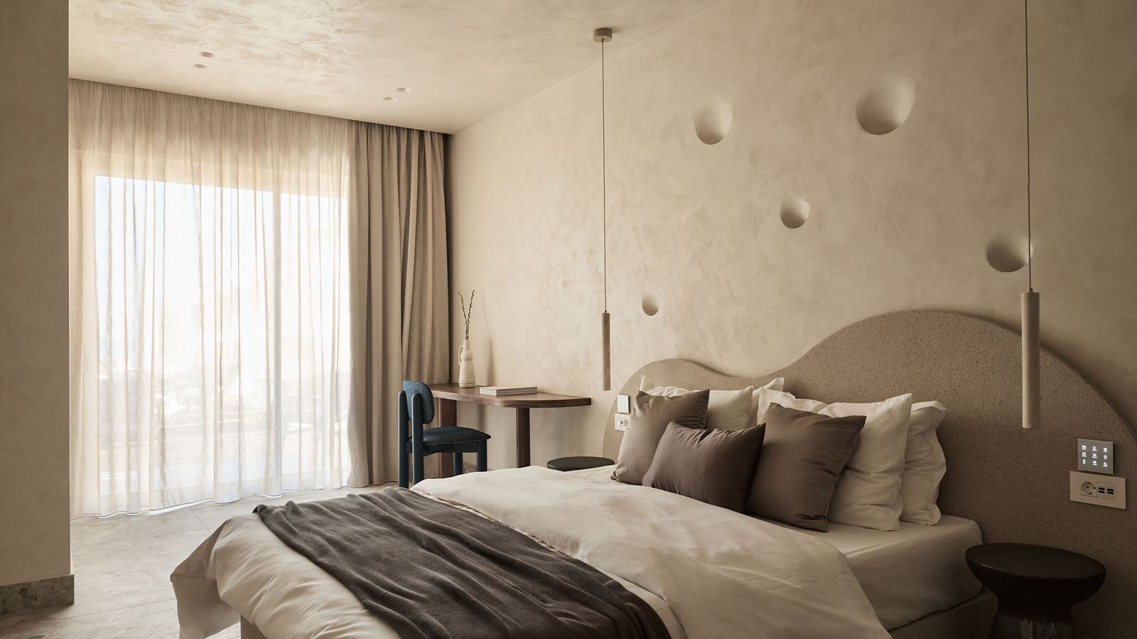 rooms-cave-oasis-seafront-suite-1-bedroom-privatepool