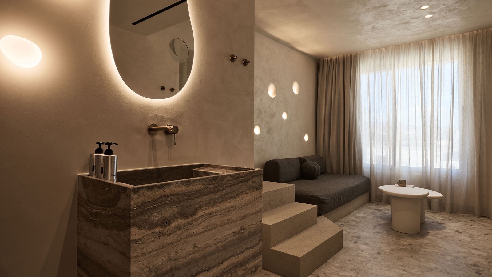 rooms-loft-bliss-suite-maisonette-seaview-outdoor-jacuzzi